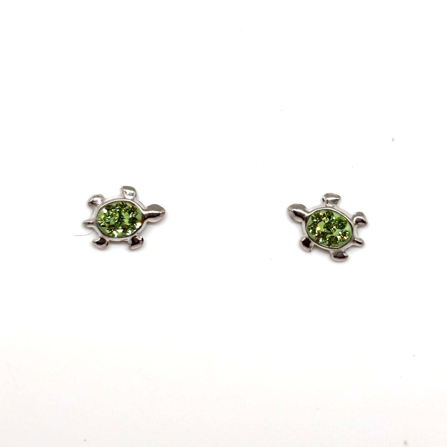 Turtles with peridot crystals from Pixi Daisy