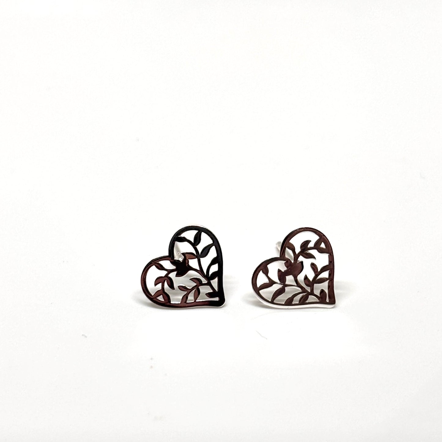 Heart earrings with vine design from Pixi Daisy