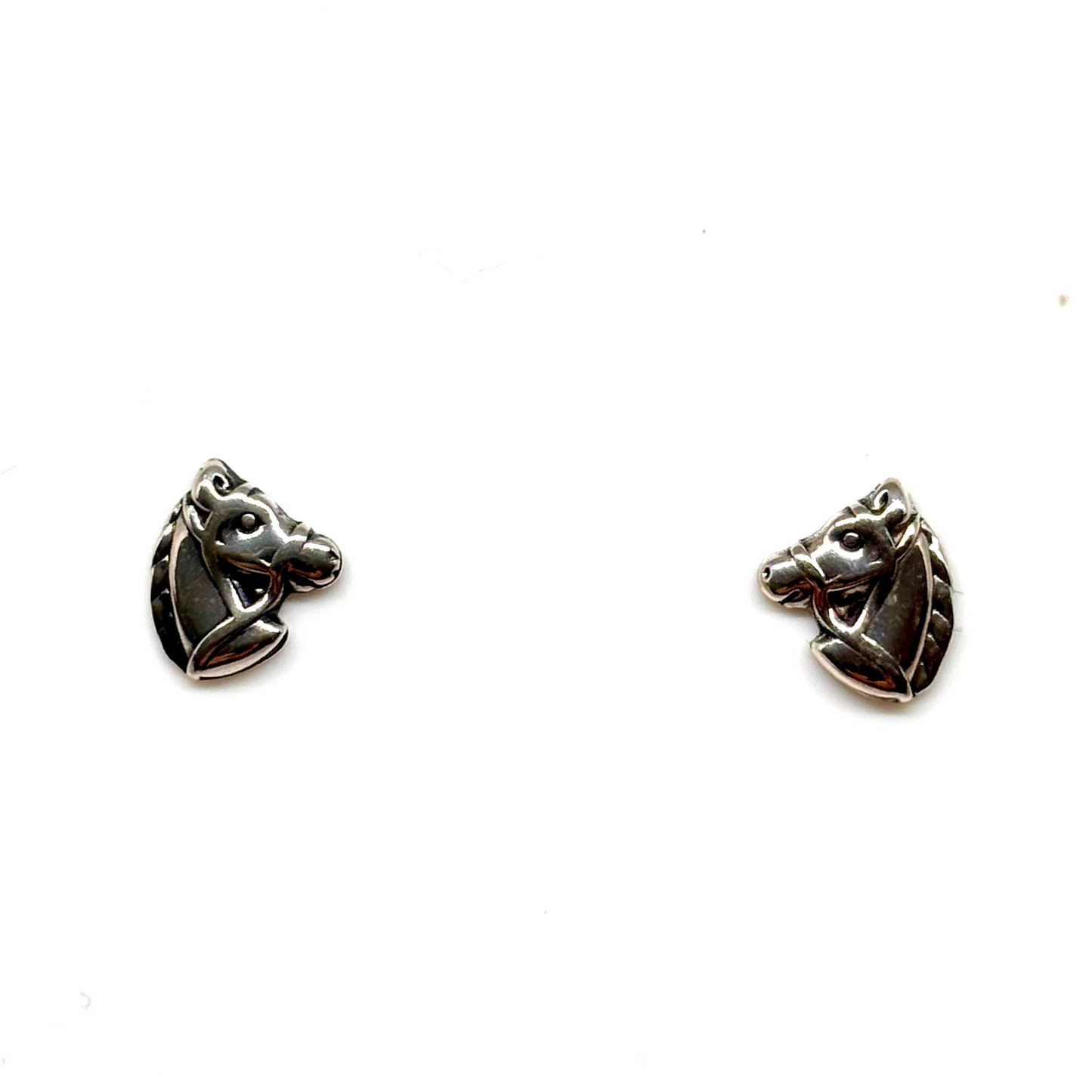 Horse head stud earrings from Pixi Daisy