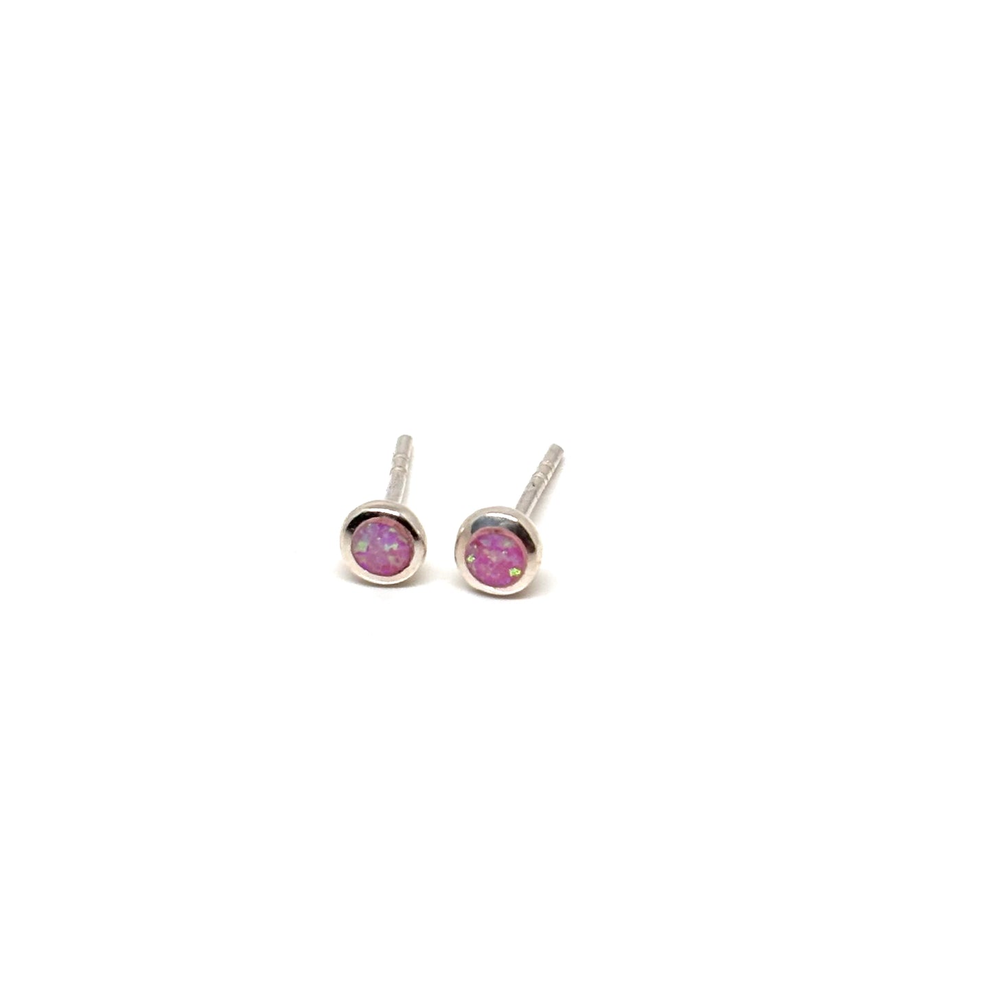 Pair of round earrings with pink opal from Pixi Daisy