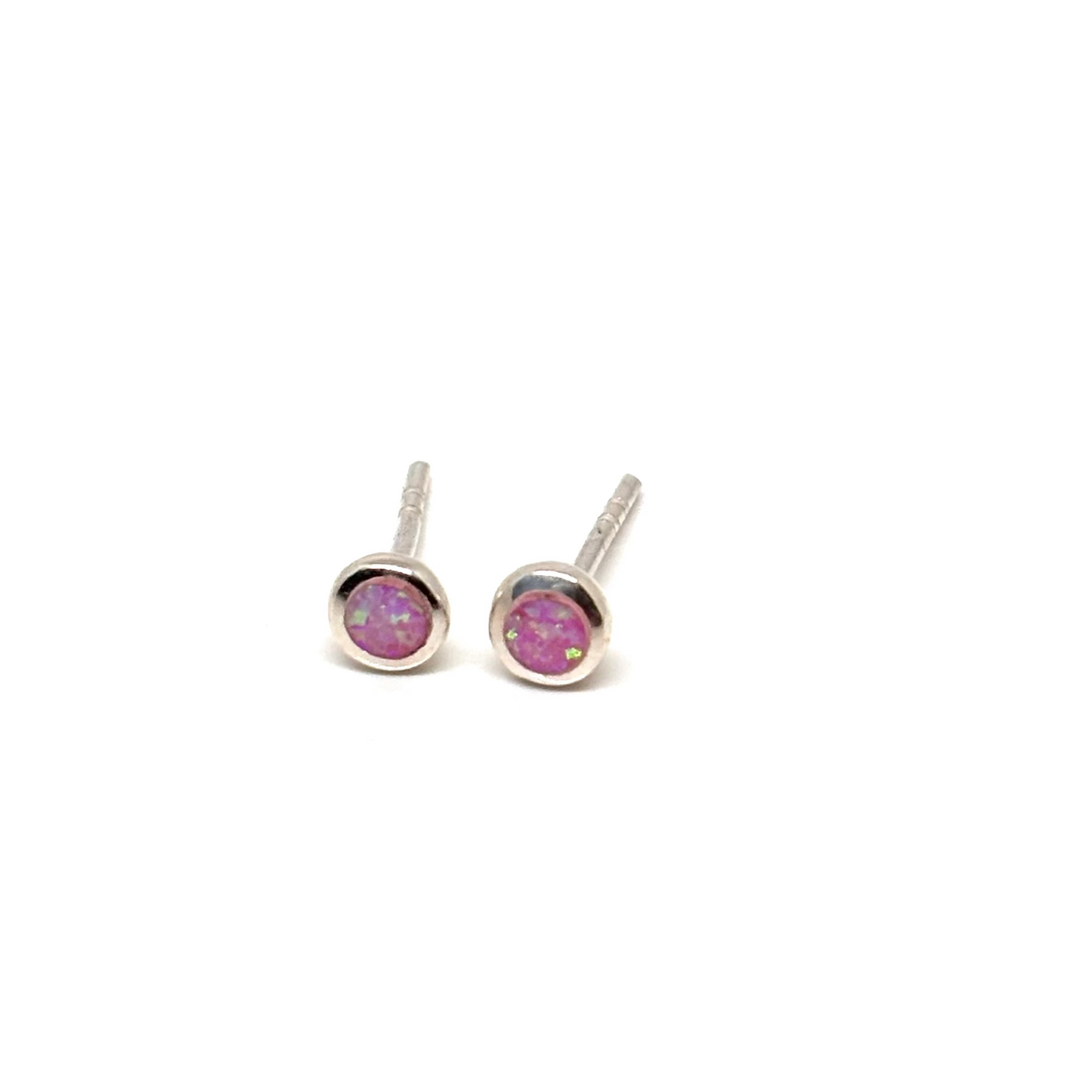 Pair of round earrings with pink opal from Pixi Daisy