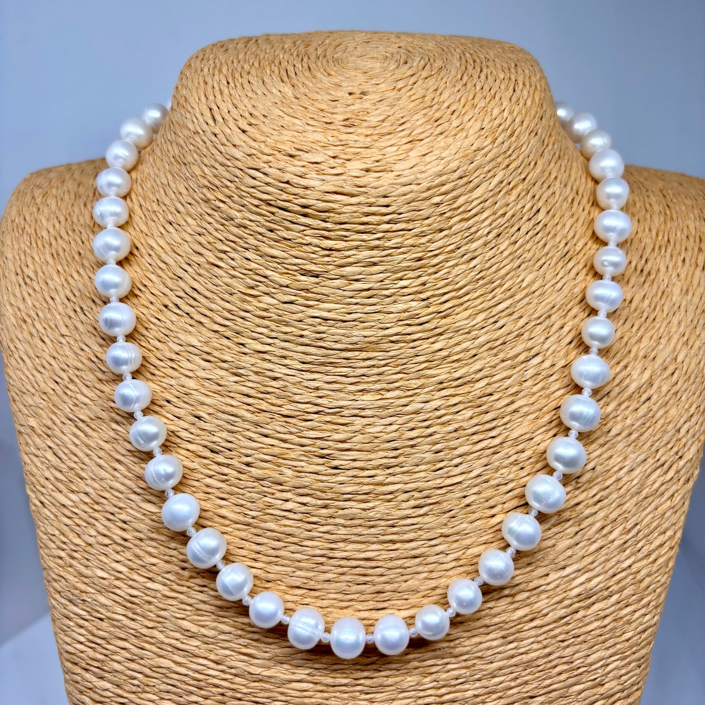 Freshwater pearl necklace from Pixi Daisy