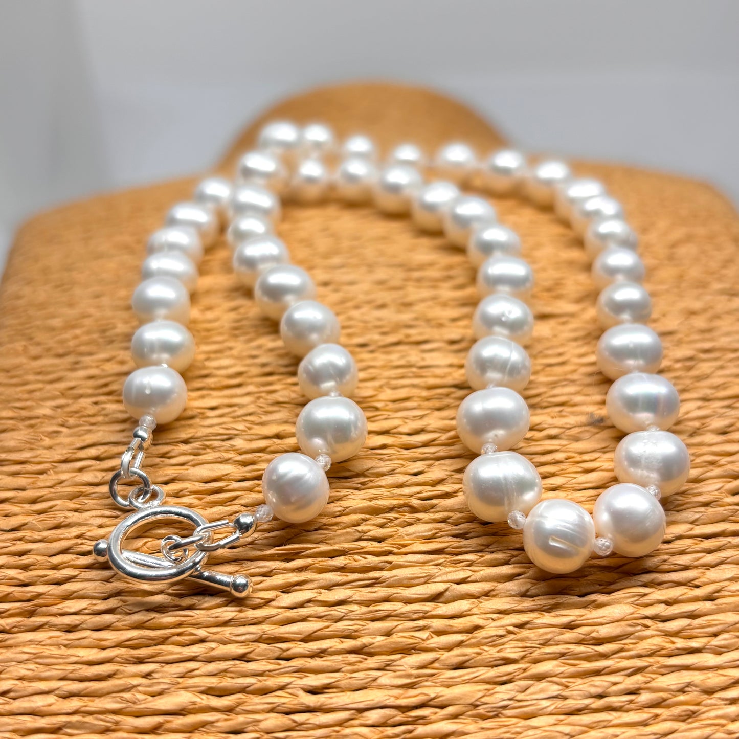 Freshwater pearl necklace from Pixi Daisy