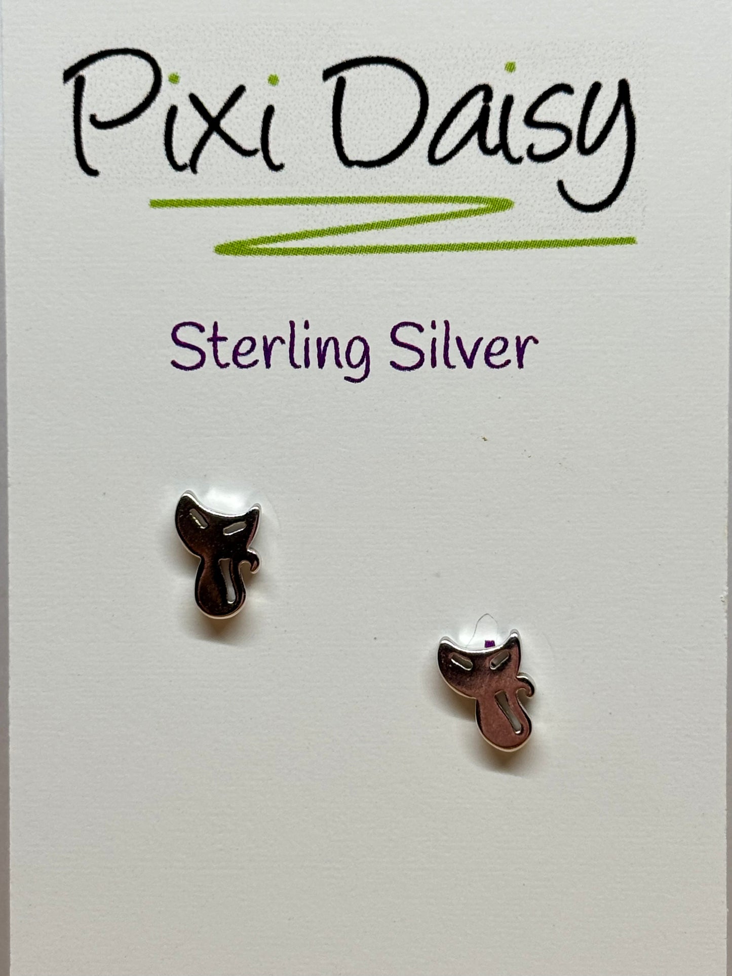 Silver car ear studs from Pixi Daisy