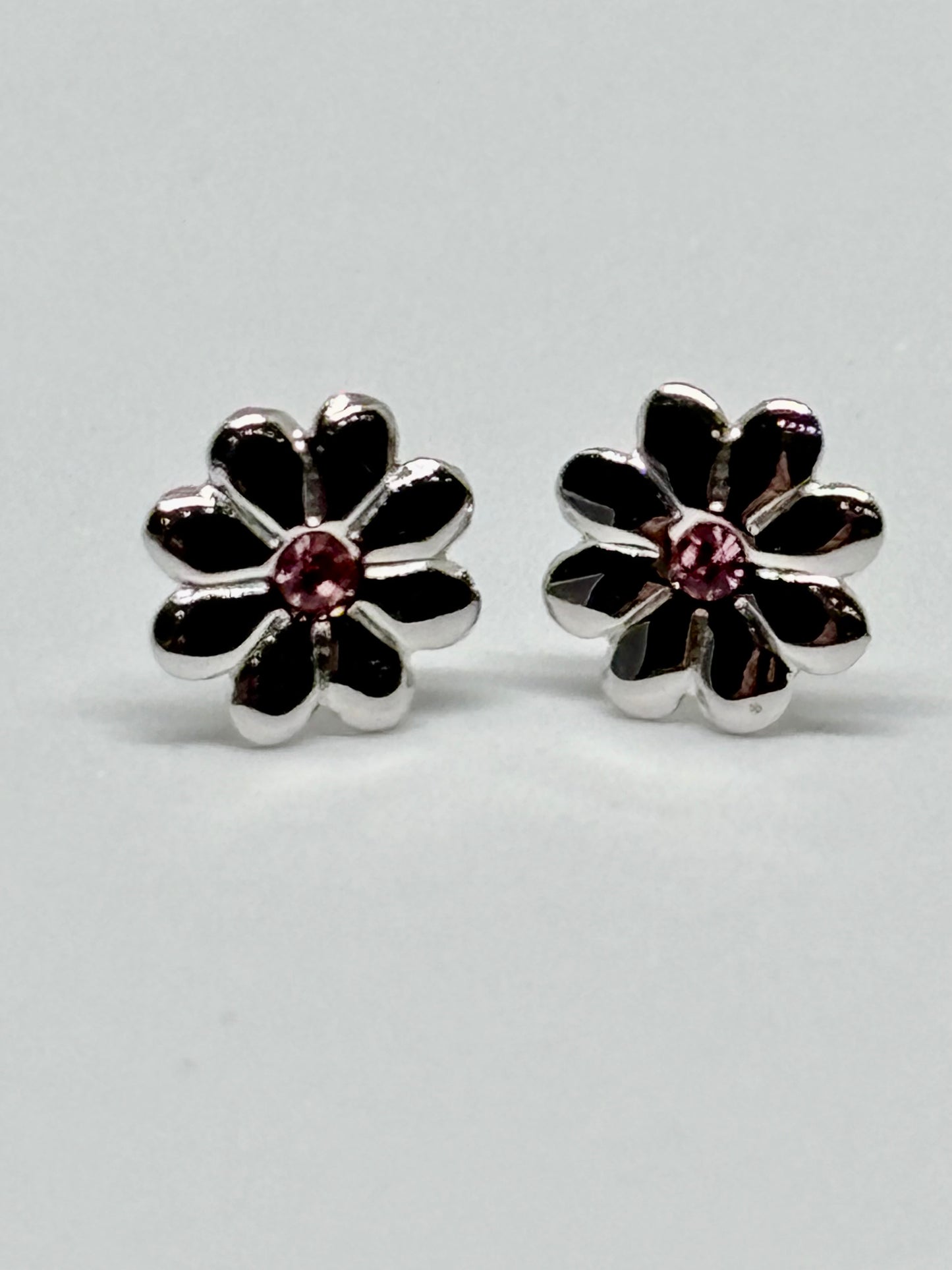 silver flower ear studs from pixi daisy
