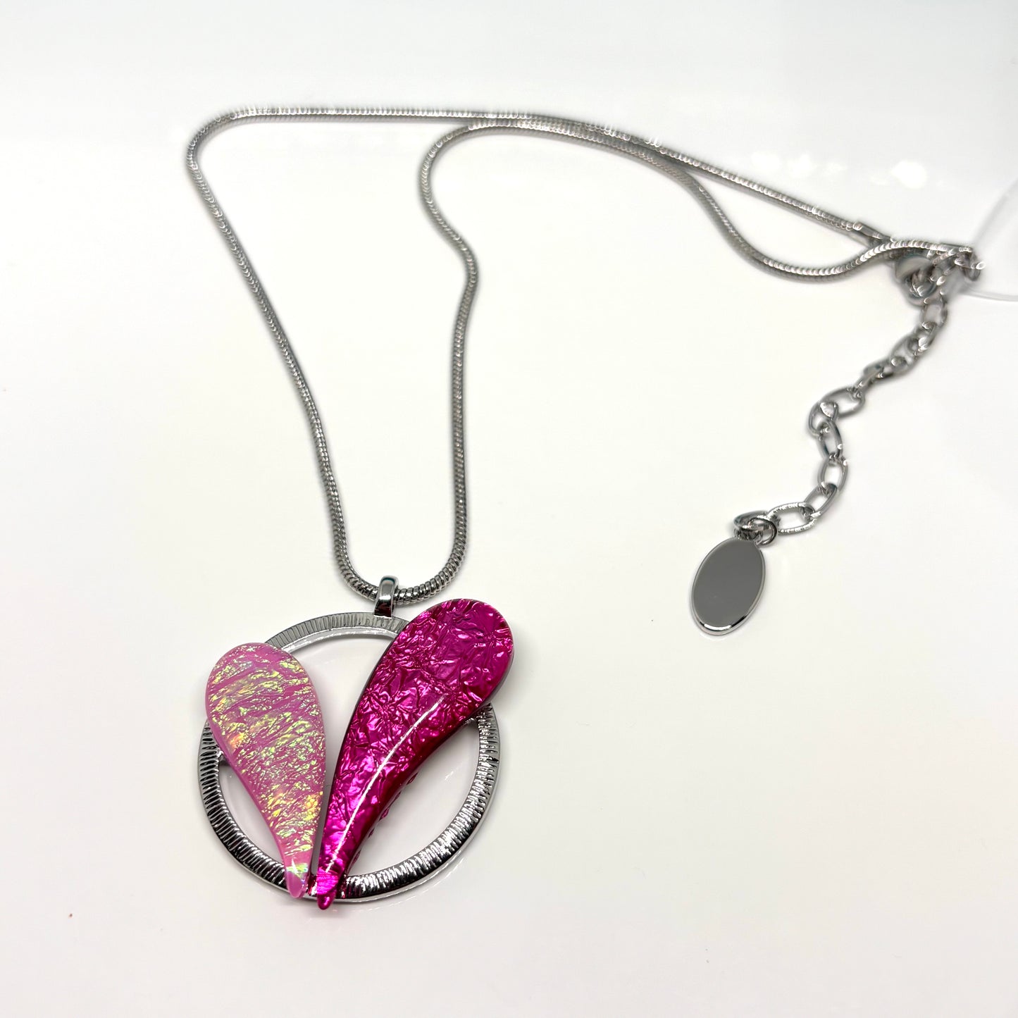 Miss Milly Necklace with pink teardrop-shaped pendants from Pixi Daisy