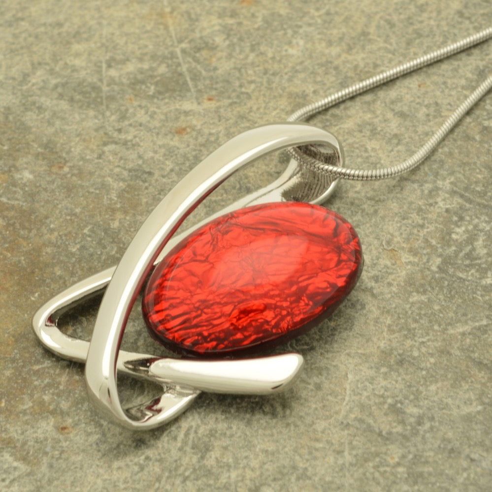 Miss Milly Scarlet Red necklace from Pixi Daisy