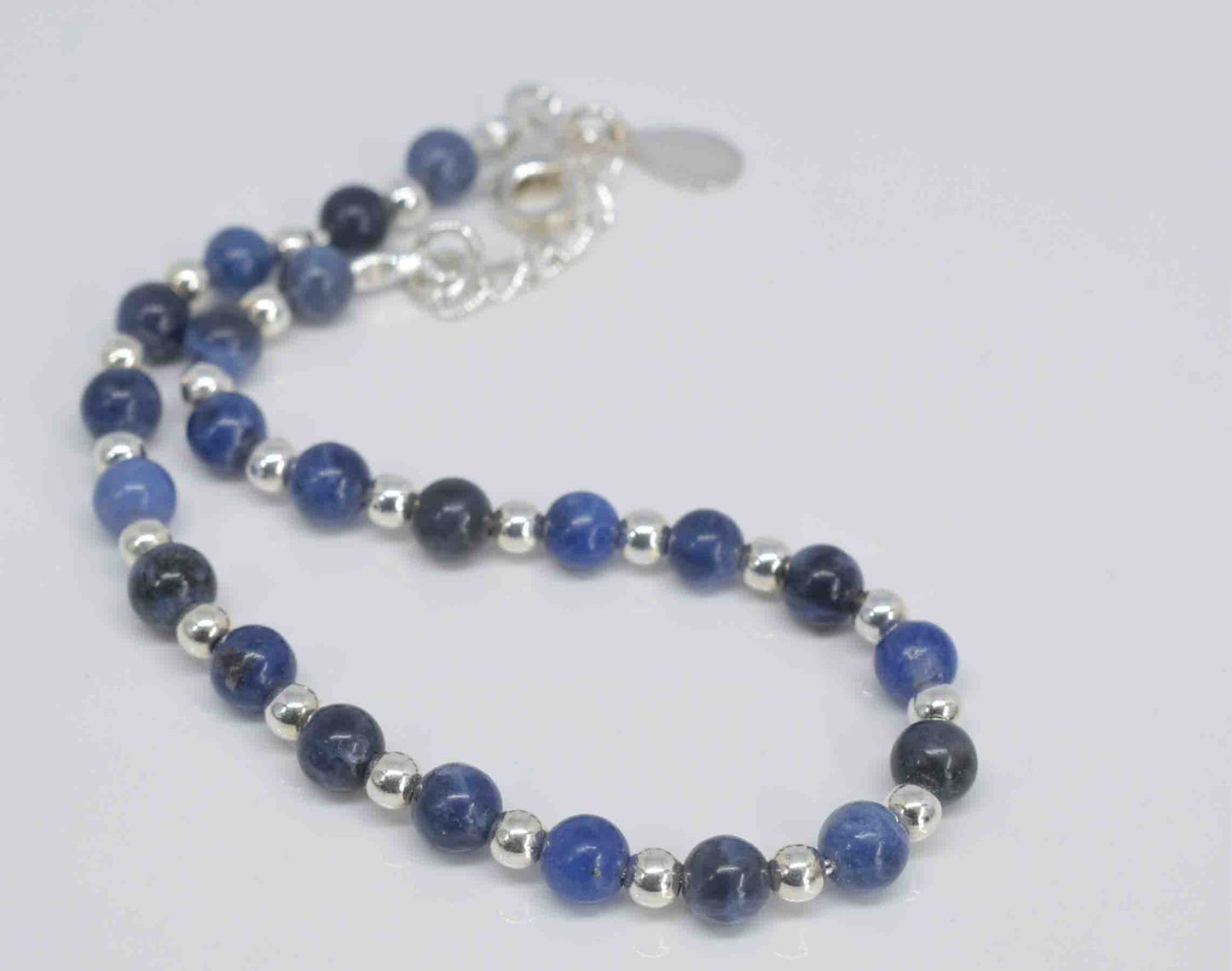 Handmade Sodalite Bracelet - Pixi Daisy
