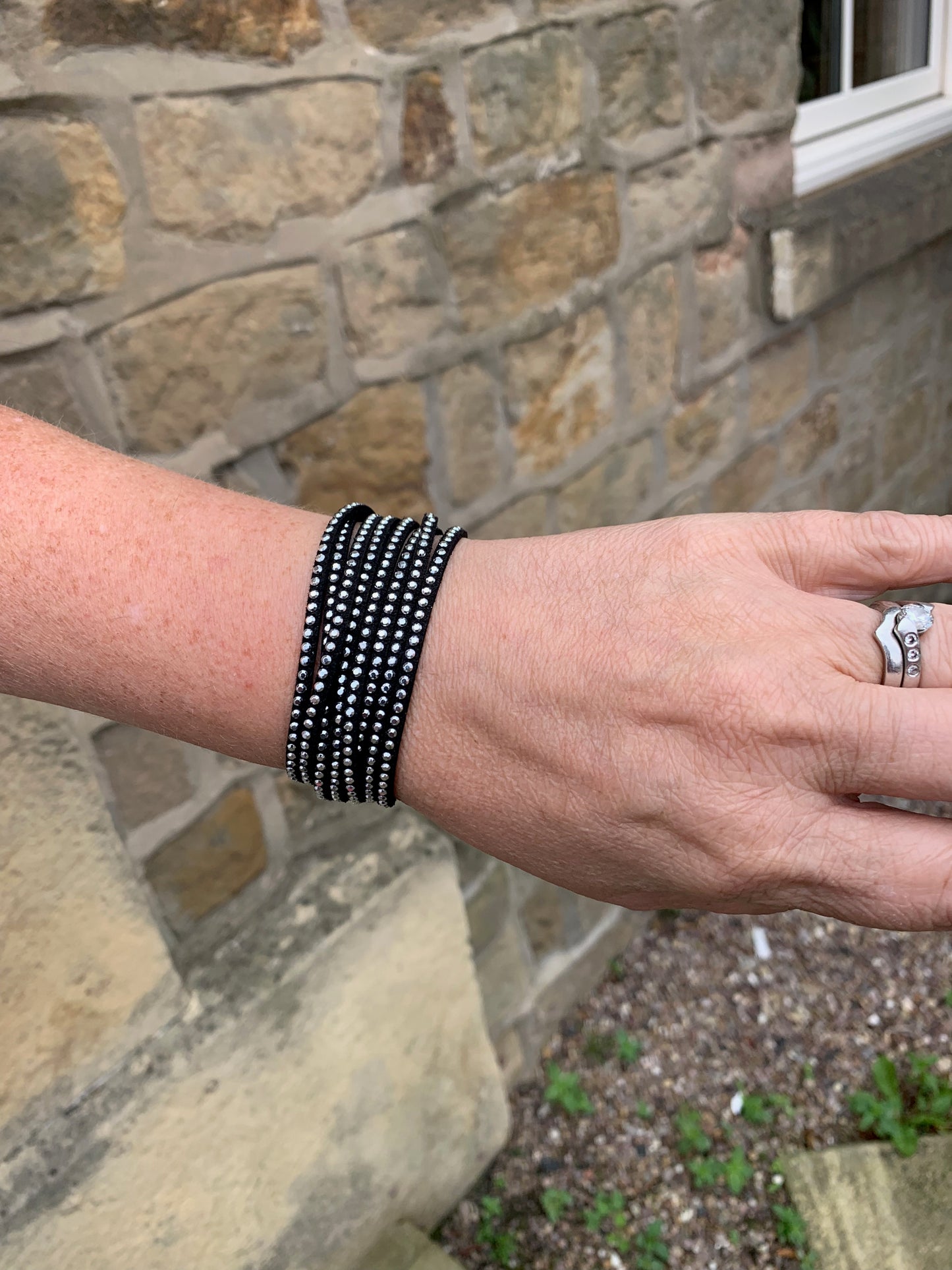 BoHo Betty Hellebore Black 2 Wrap Bracelet - pixi-daisy