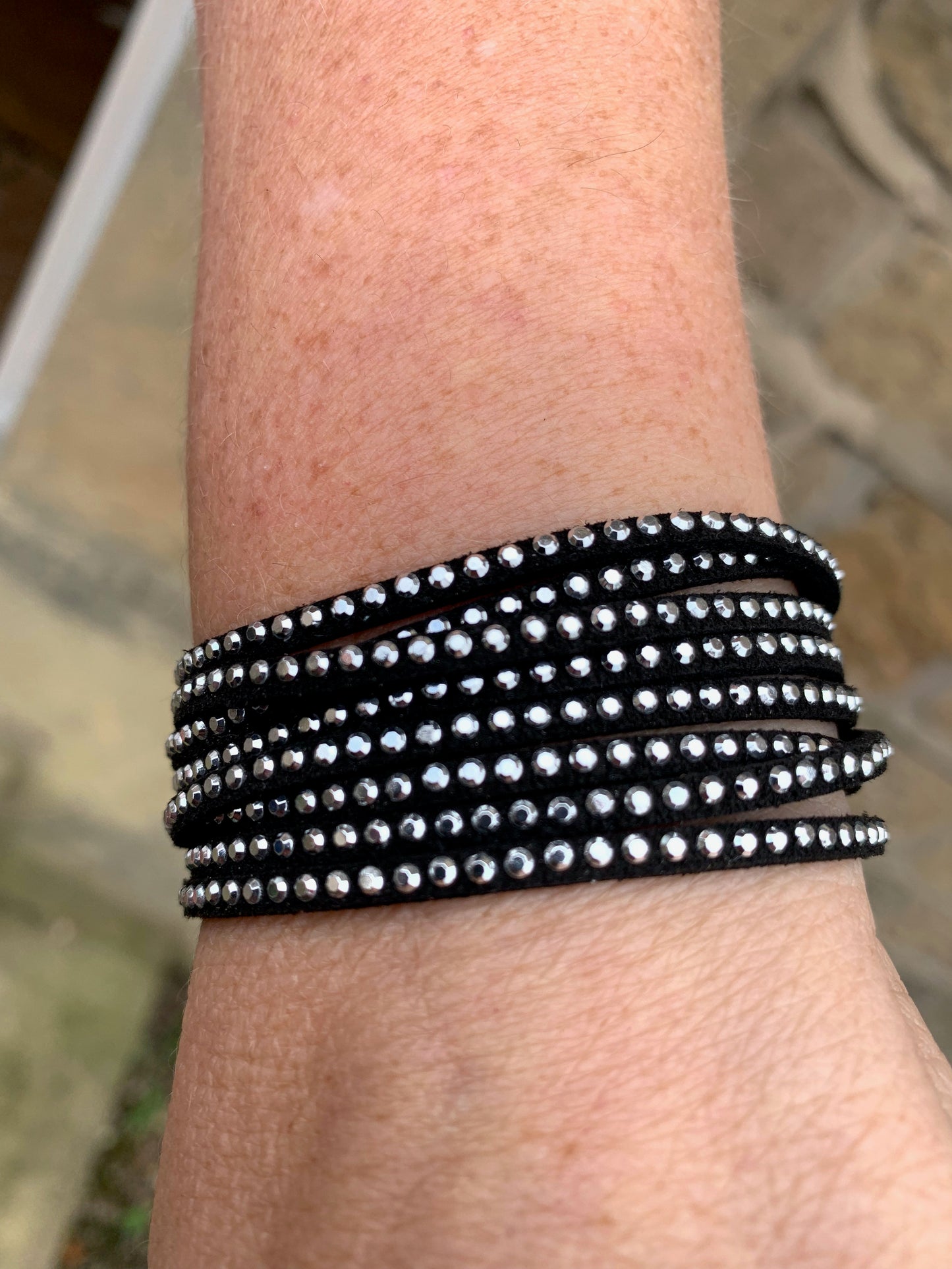 BoHo Betty Hellebore Black 2 Wrap Bracelet - pixi-daisy
