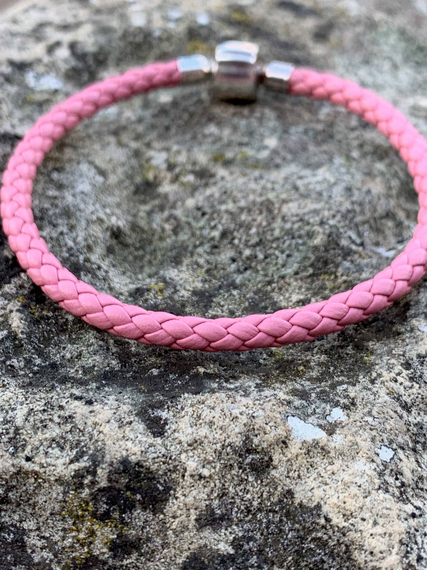 Pink Leather Cord Bracelet - pixi-daisy
