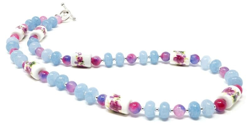 Hibiscus necklace from Pixi Daisy