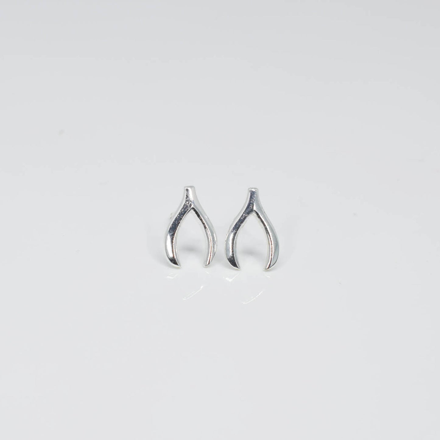 Wishbone Ear Studs - Pixi Daisy