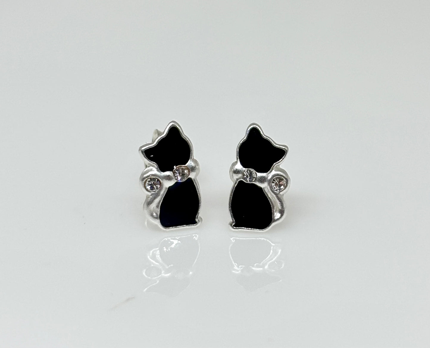 Black Cat Crystal Sterling Silver Ear Studs from Pixi Daisy