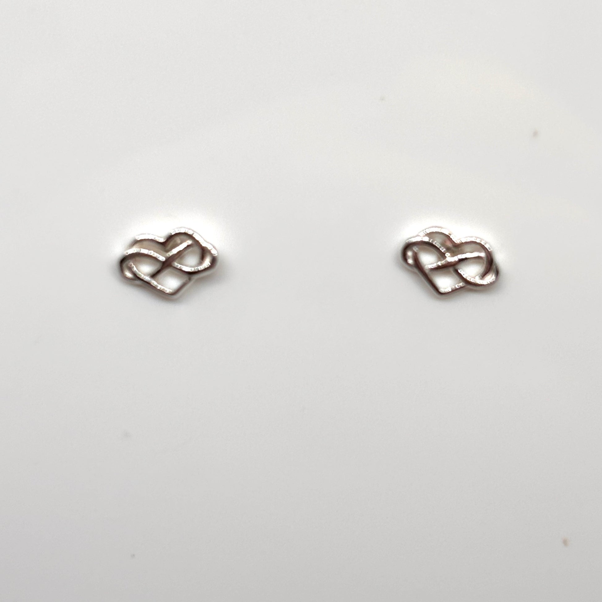 Infinity heart ear studs from Pixi Daisy