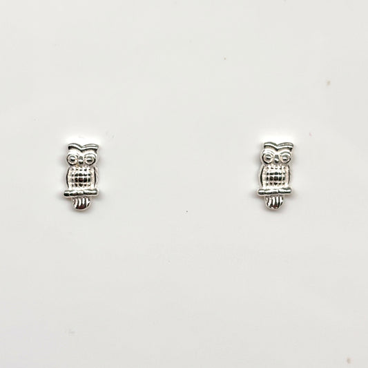 Pair of silver owl-shaped earrings from Pixi Daisy