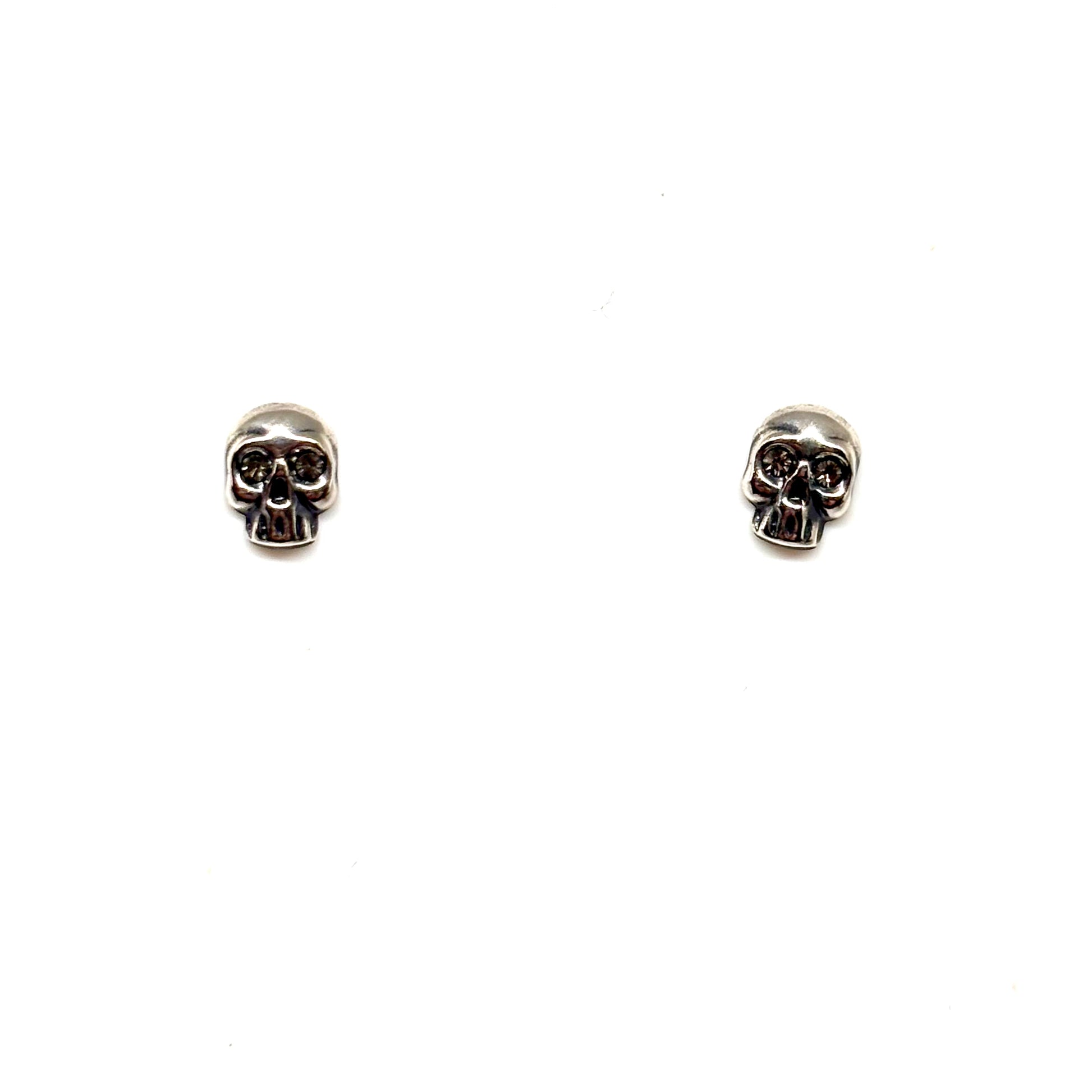 skull earrings from pixi daisy