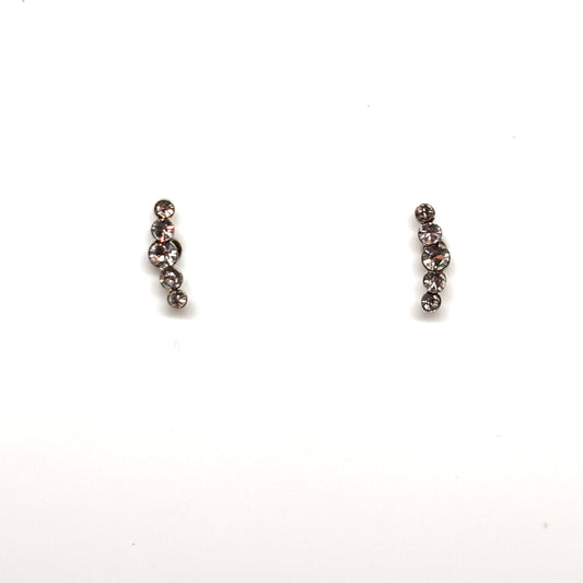 Curved sparkly crystal ear studs from Pixi Daisy