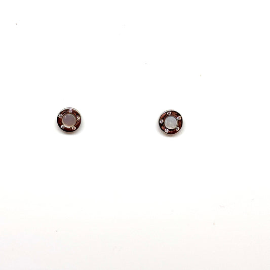 Circle ear studs with mother of Pearl centre from Pixi Daisy