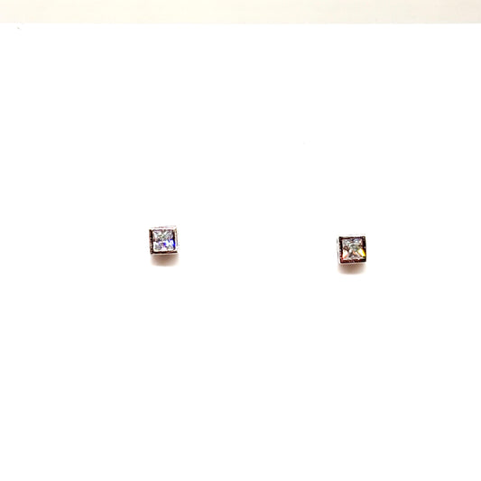 Square crystal ear studs rom Pixi Daisy