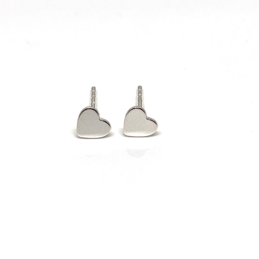 Silver heart ear studs from Pixi Daisy