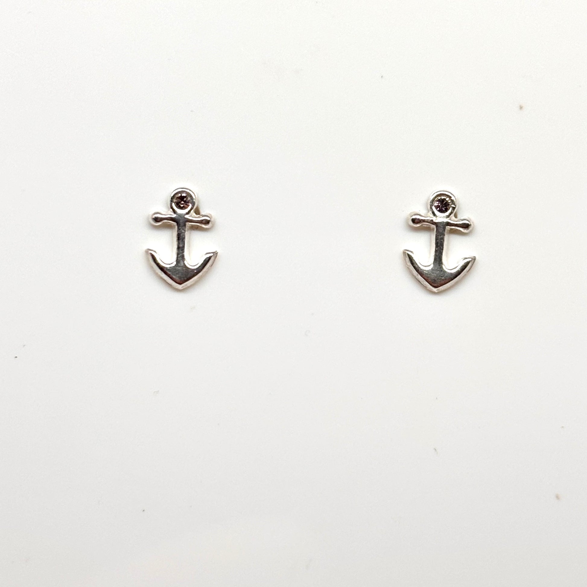 Silver anchor ear studs from Pixi Daisy