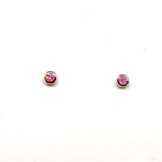 Pair of round earrings with pink opal from Pixi Daisy