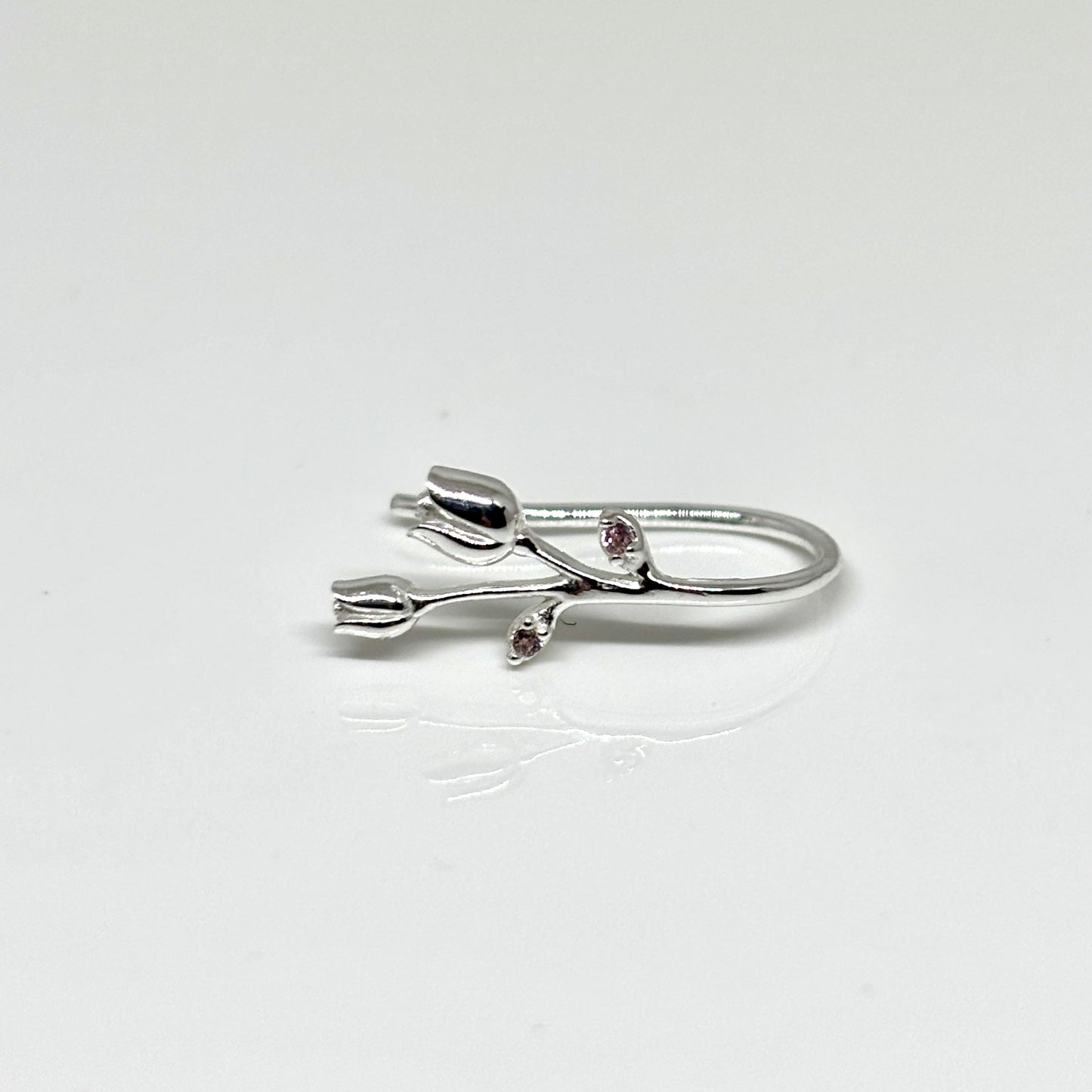 Tulip earrings from Pixi Daisy