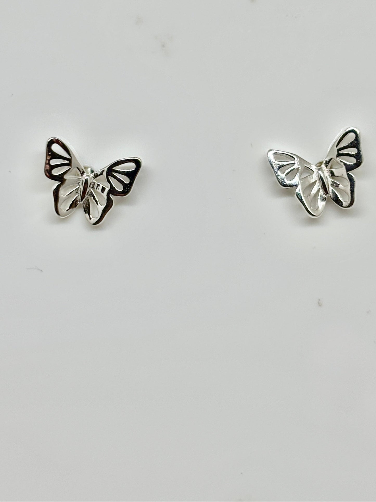 butterfly stud earrings from pixi daisy