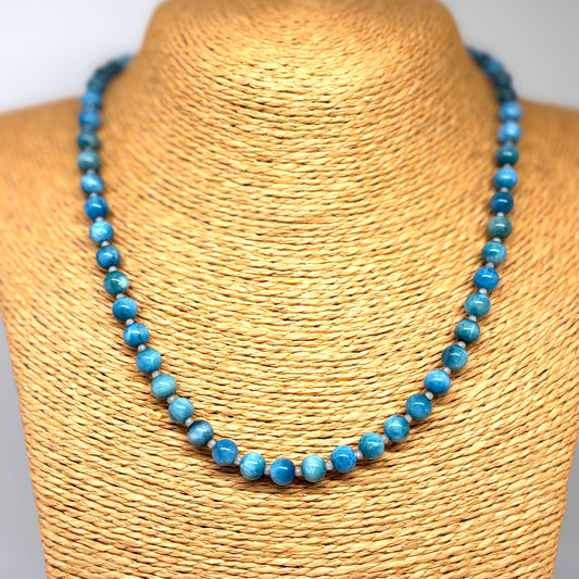 Teal blue apatite necklace from Pixi Daisy