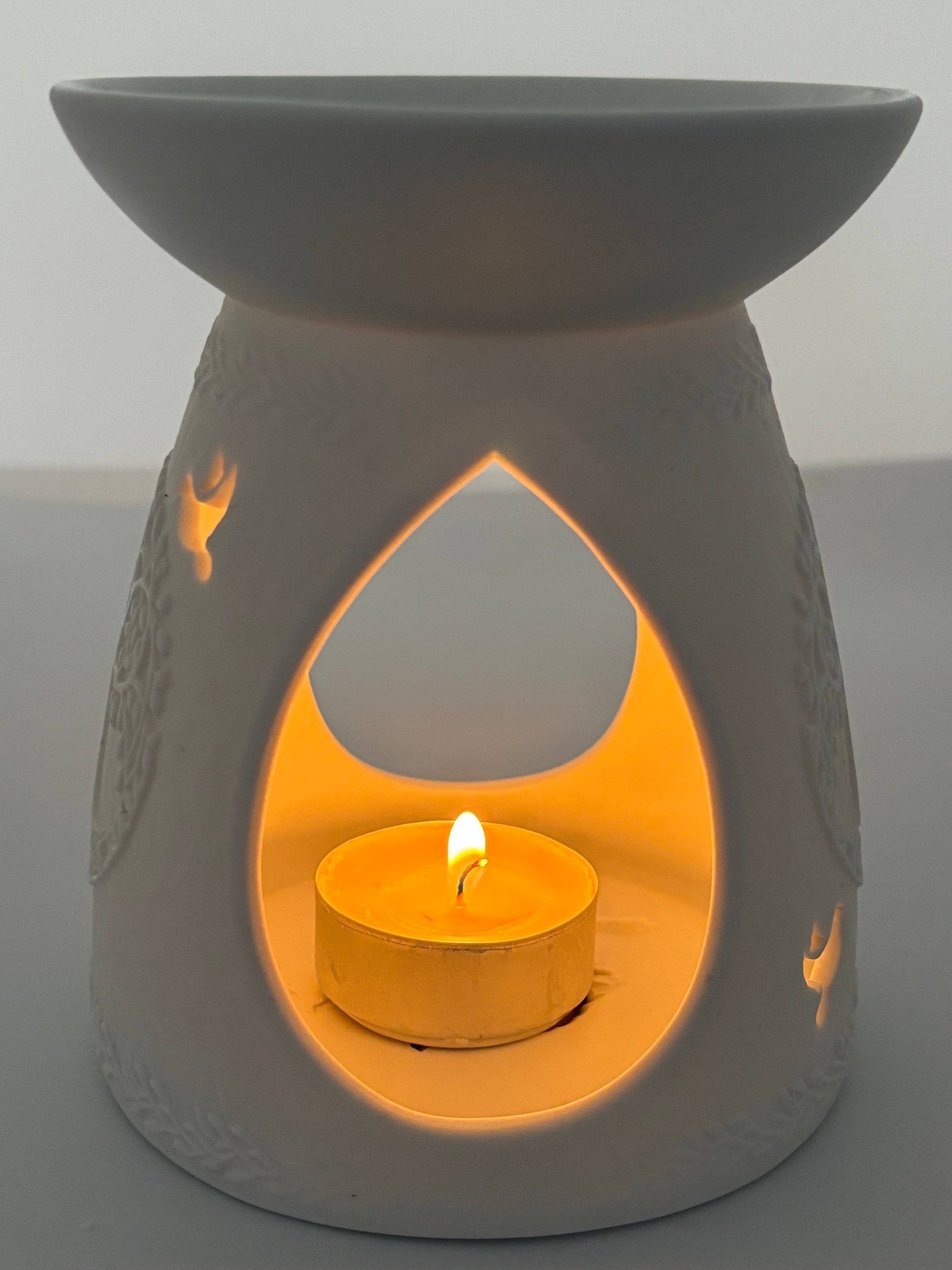 Butterfly ceramic wax melt/essential oil burner from Pixi Daisy