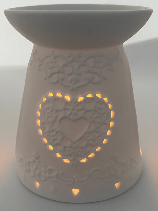 Heart ceramic wax melt/essential oil burner from Pixi Daisy