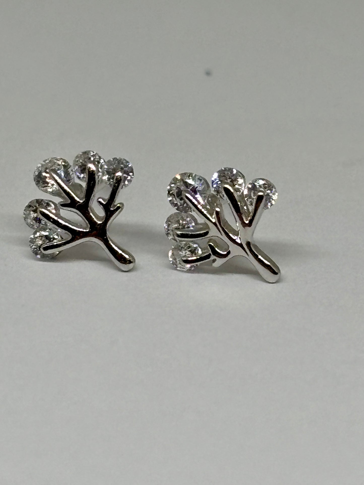 Tree ear studs with crystals from Pixi Daisy