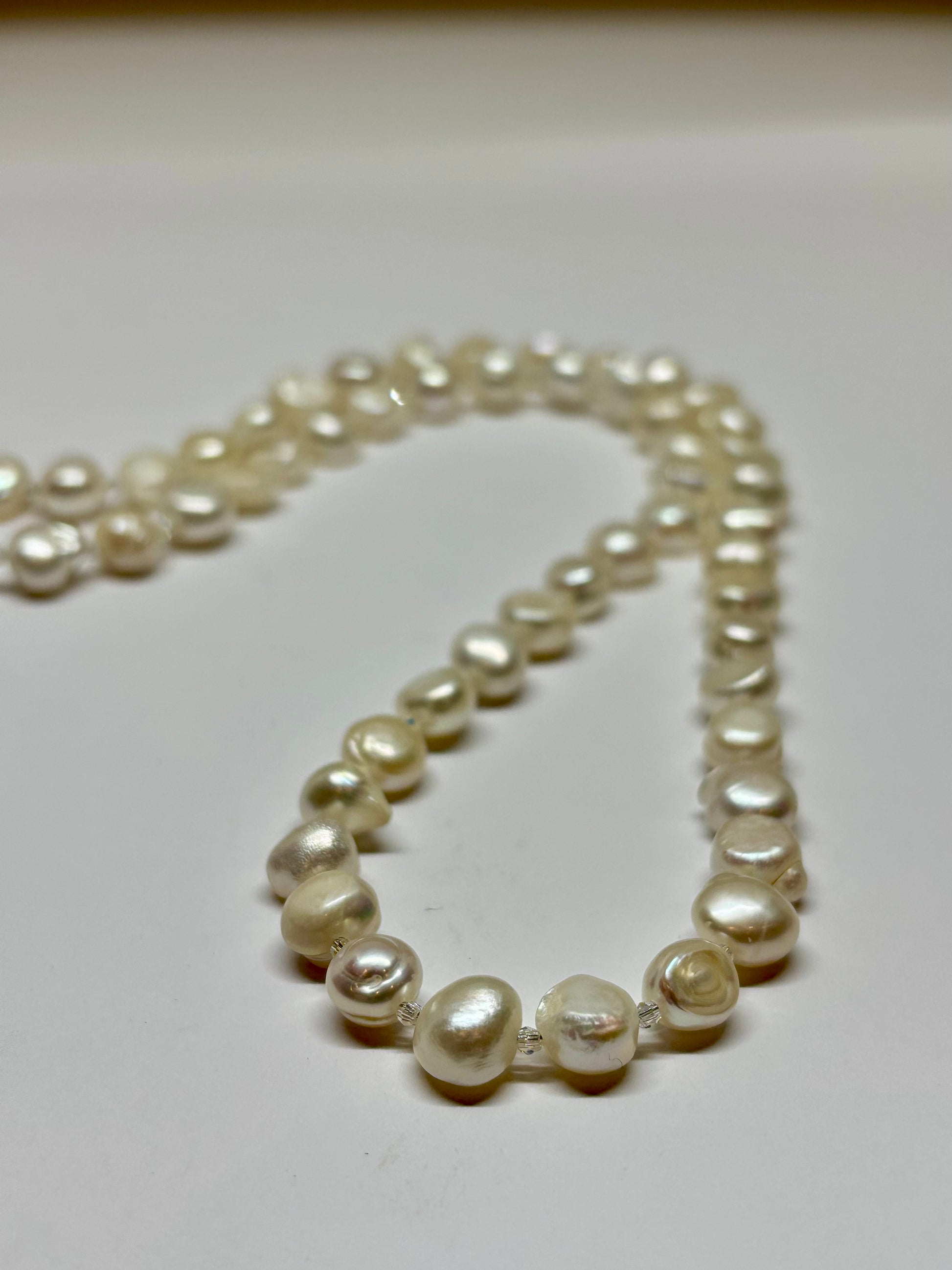 Freshwater Pearl necklace from Pixi Daisy