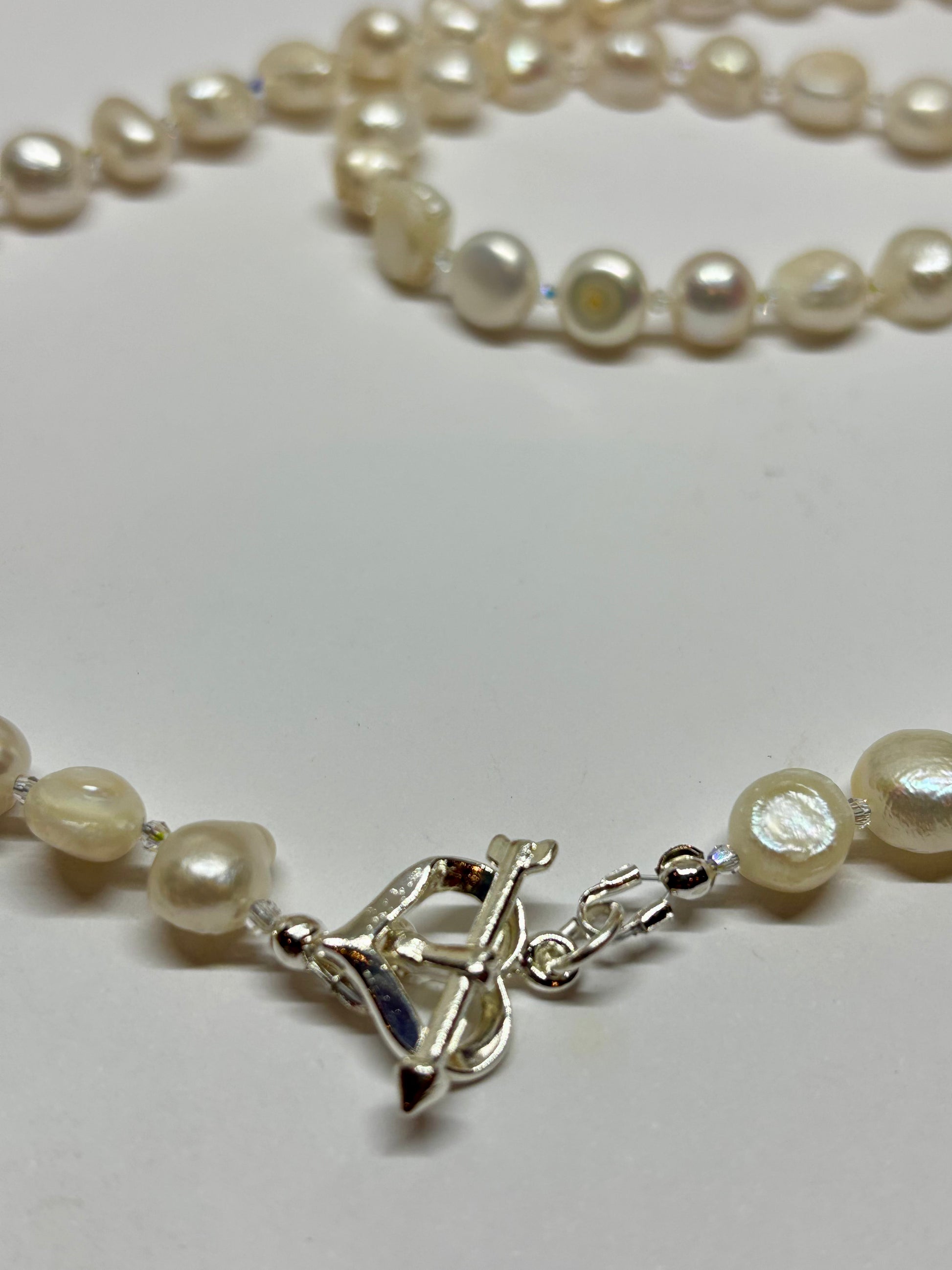 Freshwater Pearl necklace from Pixi Daisy