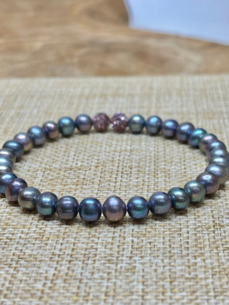 Freshwater Pearl  Memory Wire Bracelet from Pixi Daisy