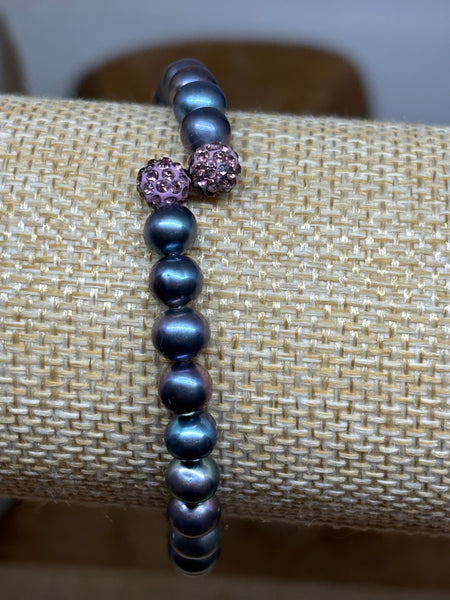 Freshwater Pearl  Memory Wire Bracelet from Pixi Daisy