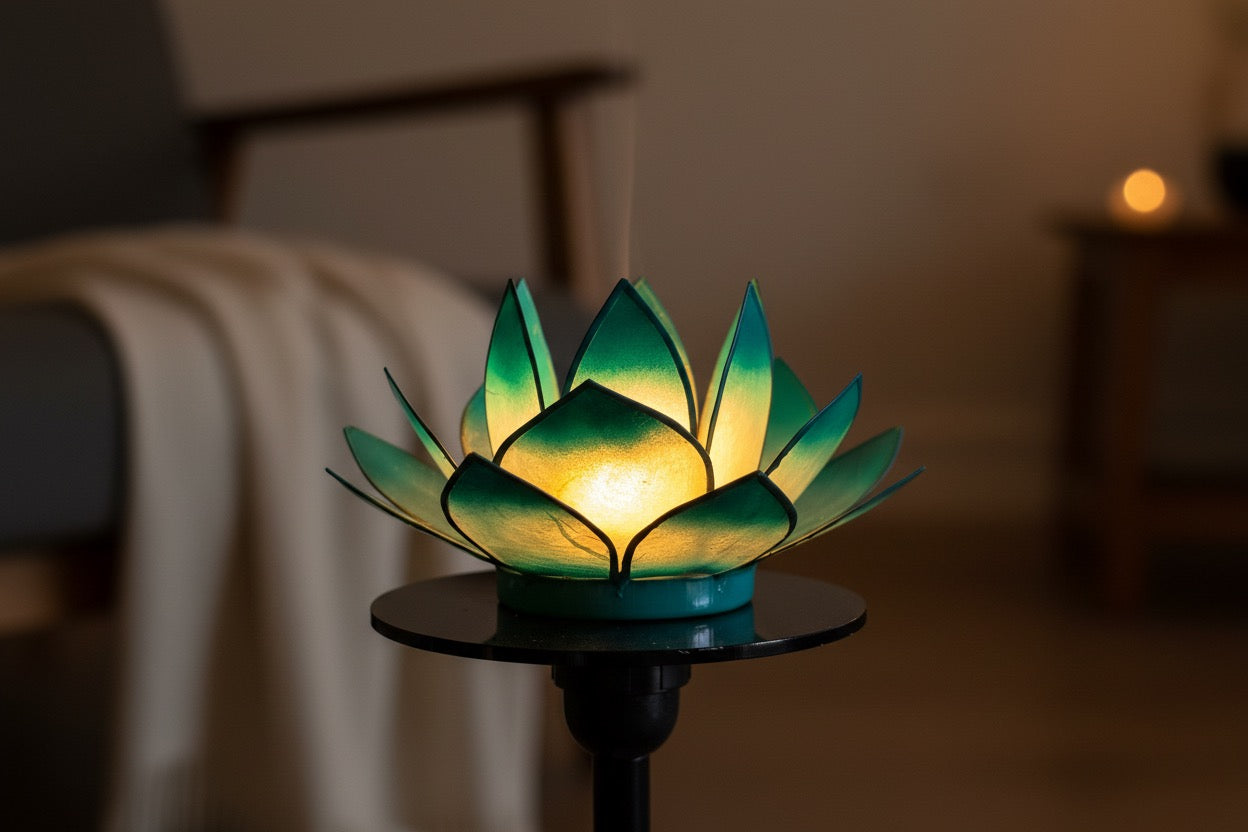 Lotus flower tea light holder from Pixi Daisy