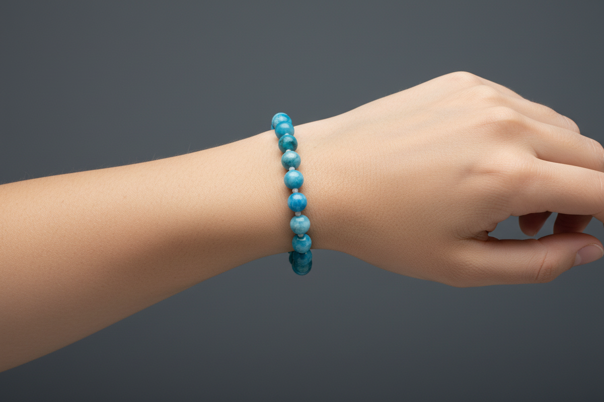 blue apatite bracelet from pixi daisy