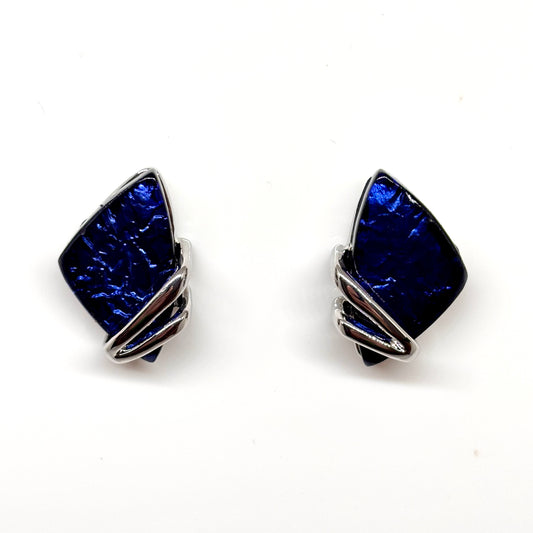 Miss Milly blue polygon earrings from Pixi daisy