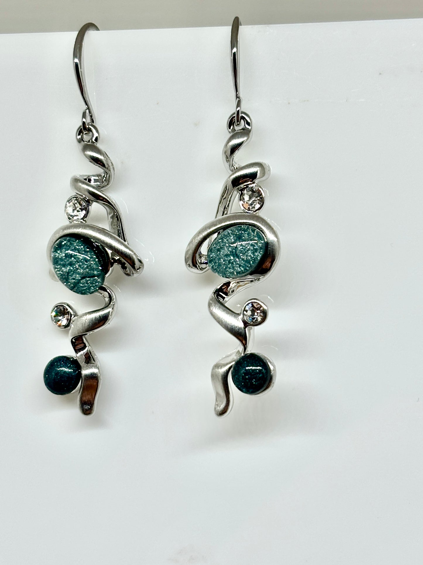 Miss Milly Grey Twisted Earrings from Pixi Daisy