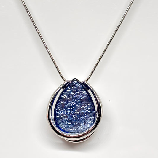 Miss Milly Powder Blue necklace from Pixi Daisy