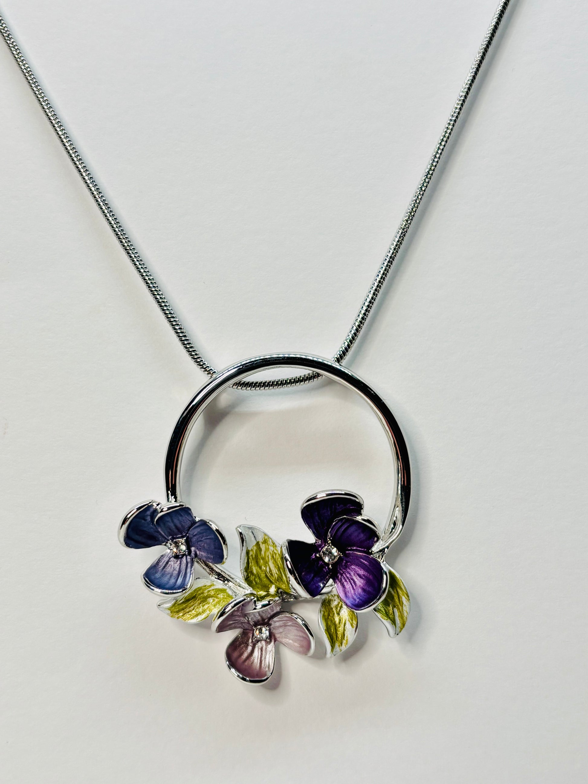 Miss Milly Viola necklace from Pixi Daisy