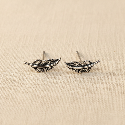 Silver Feather Stud Earrings from pixi daisy