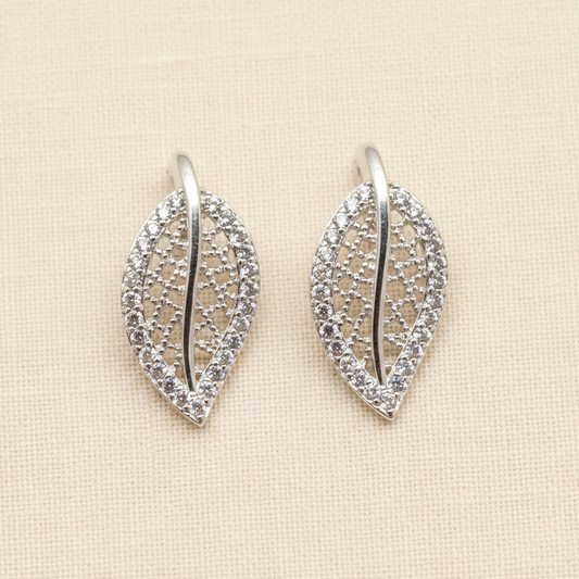 Sparkling Leaf Stud Earrings from pixi daisy