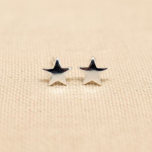 Star Sterling Silver Stud Earrings from pixi daisy