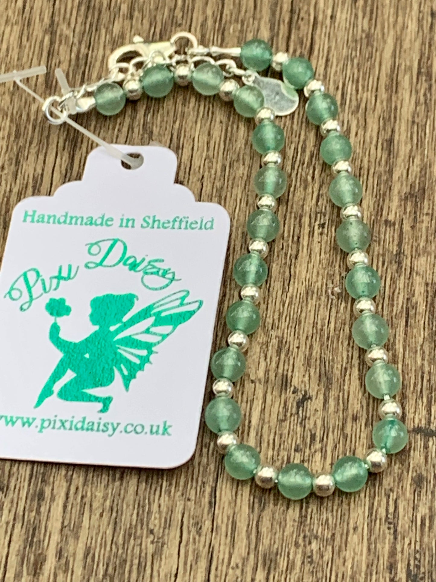 Adventurine Gem Stone and Silver Bead Bracelet - pixi-daisy
