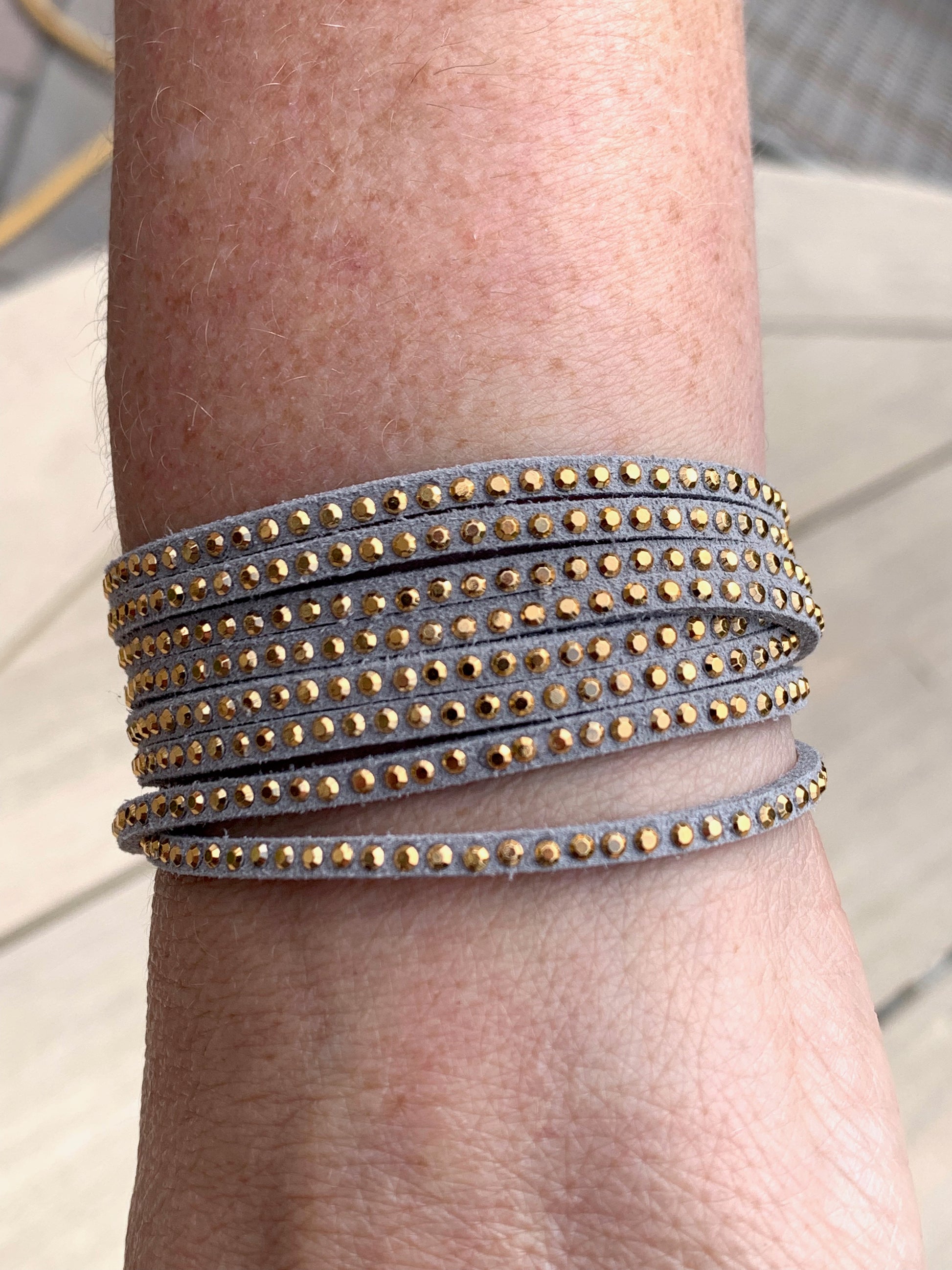 BoHo Betty  Godetia  Grey 2 Wrap bracelet - pixi-daisy
