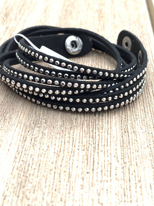 BoHo Betty Hellebore Black 2 Wrap Bracelet - pixi-daisy