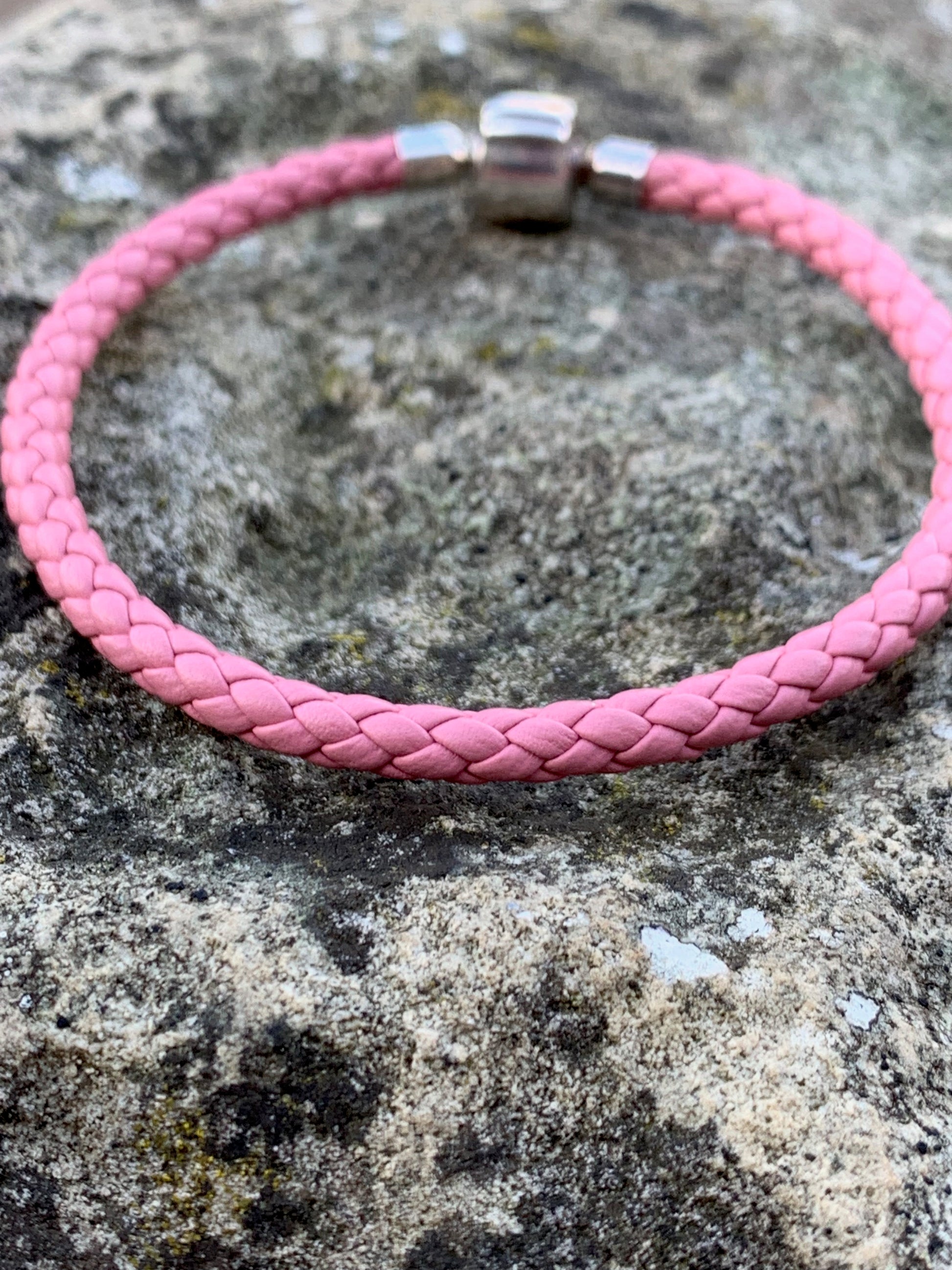 Pink Leather Cord Bracelet - pixi-daisy